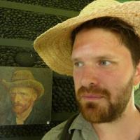 Its me, wearing a hat